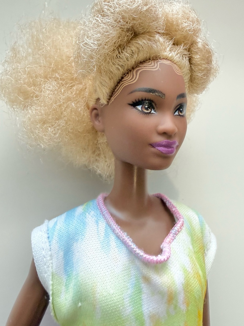 Afro Barbie Fashionistas Doll #180 - Picture 6 of 11